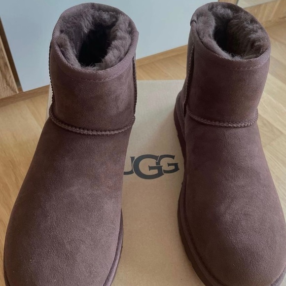 UGG Shoes - Boots